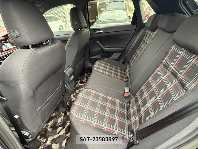 VolksWagen POLO 2019-11 8008433-17