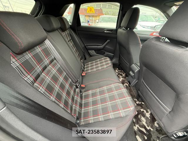 VolksWagen POLO 2019-11 8008433-5