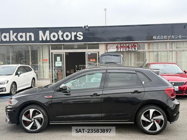 VolksWagen POLO 2019-11 8008433-8