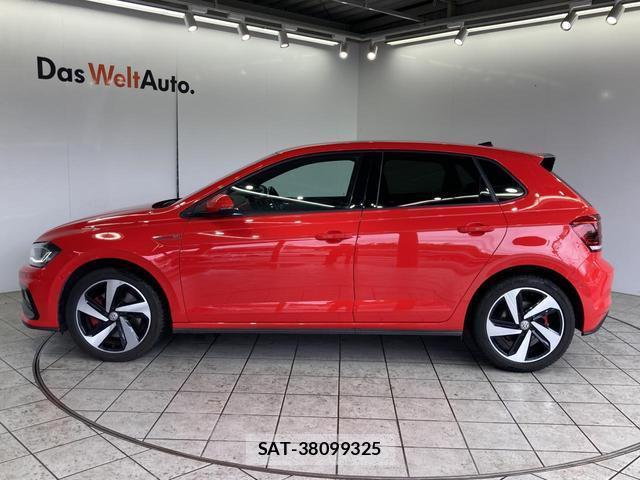 VolksWagen POLO 2020-10 8009451-18