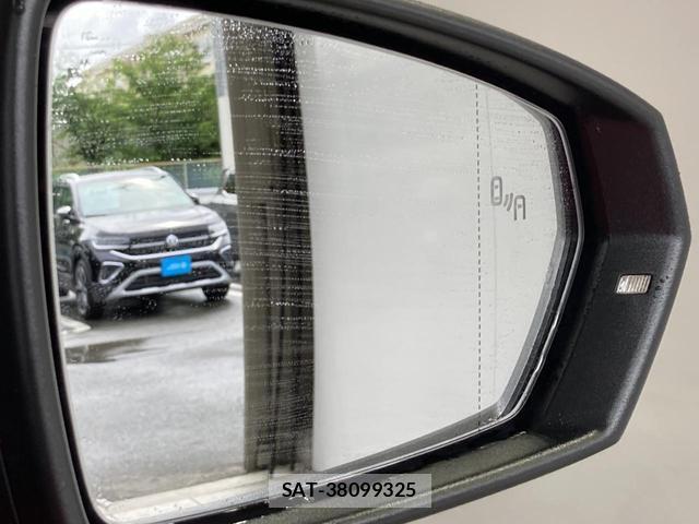 VolksWagen POLO 2020-10 8009451-6