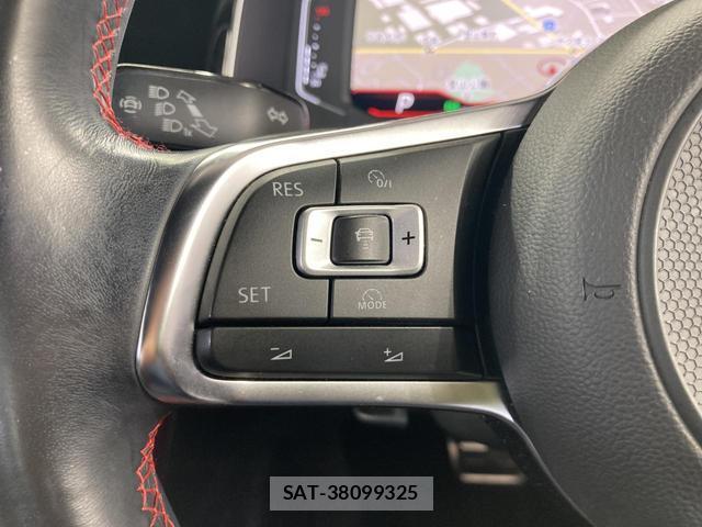 VolksWagen POLO 2020-10 8009451-7