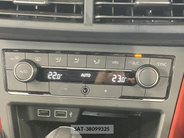 VolksWagen POLO 2020-10 8009451-8