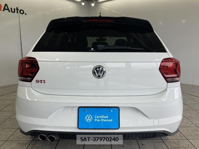 VolksWagen POLO 2018-06 8009452-14