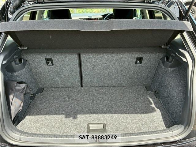 VolksWagen POLO 2019-11 8003524-16
