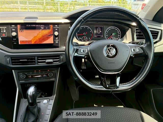 VolksWagen POLO 2019-11 8003524-18