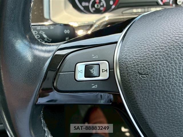 VolksWagen POLO 2019-11 8003524-19