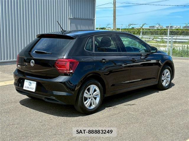 VolksWagen POLO 2019-11 8003524-5