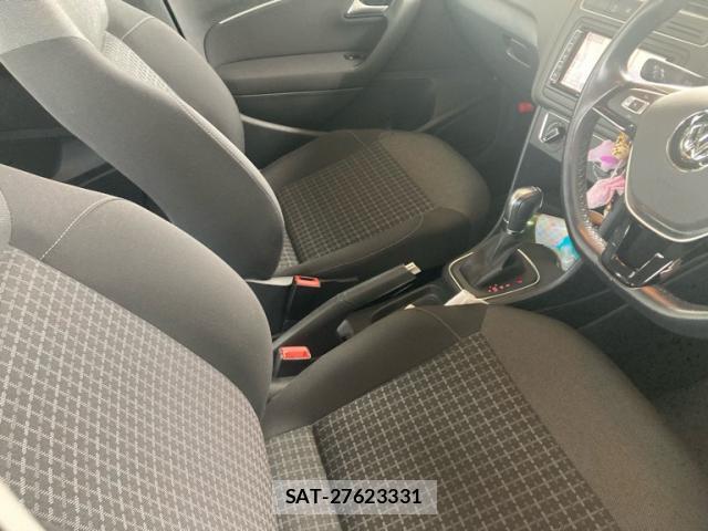 VolksWagen POLO 2016-05 8005227-9