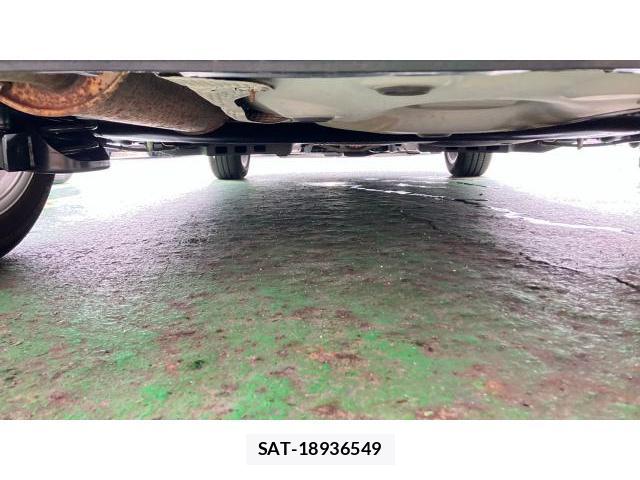 VolksWagen POLO 2015-08 8009808-12