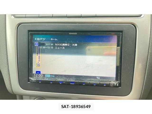 VolksWagen POLO 2015-08 8009808-9
