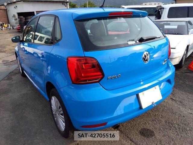 VolksWagen POLO 2016-03 8009999-1