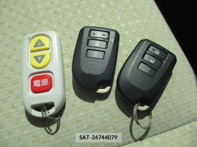Toyota PORTE 2016-01 8003141-11