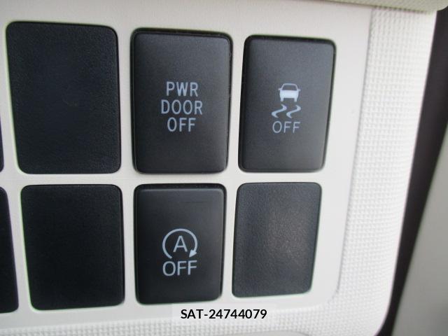 Toyota PORTE 2016-01 8003141-6