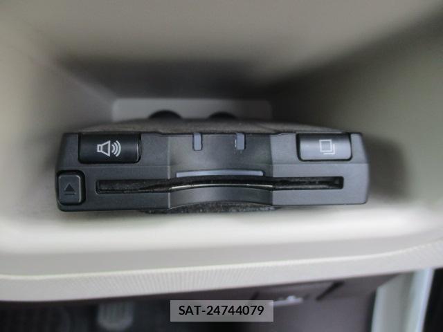 Toyota PORTE 2016-01 8003141-7