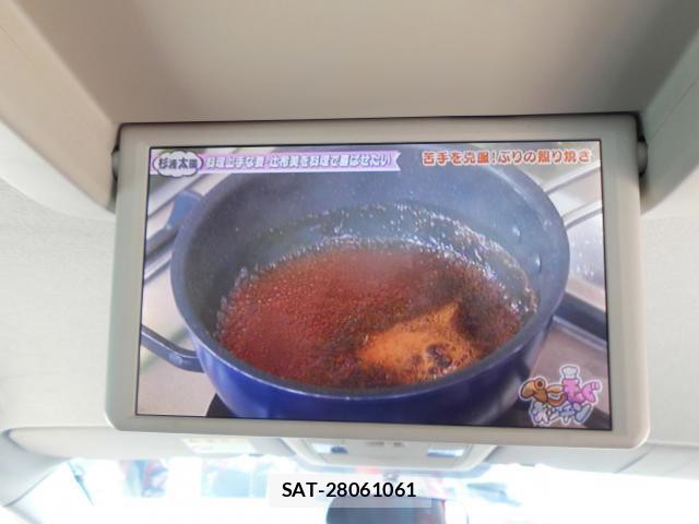 Mazda PREMACY 2013-07 8007089-14
