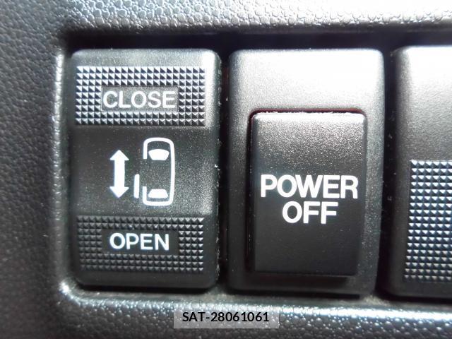 Mazda PREMACY 2013-07 8007089-5