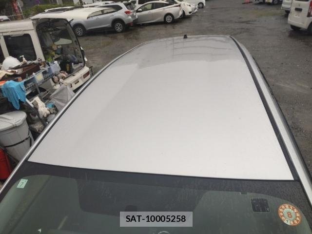 Toyota PRIUS ALPHA 2017-07 8005605-6