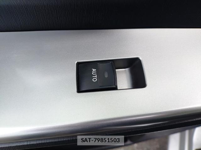 Toyota PRIUS ALPHA 2017-07 8005678-12
