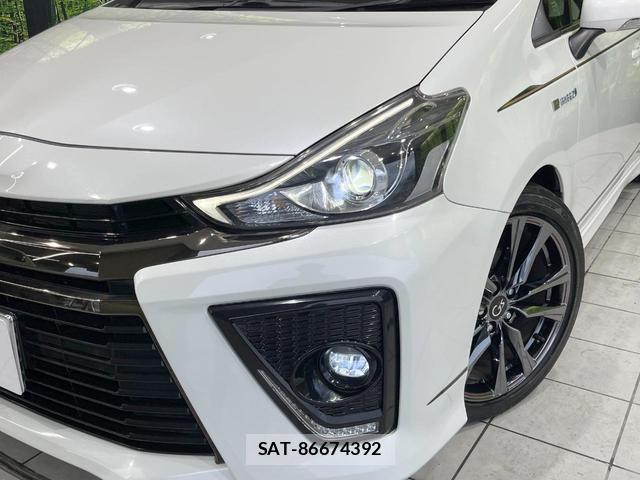 Toyota PRIUS ALPHA 2015-06 8005851-12