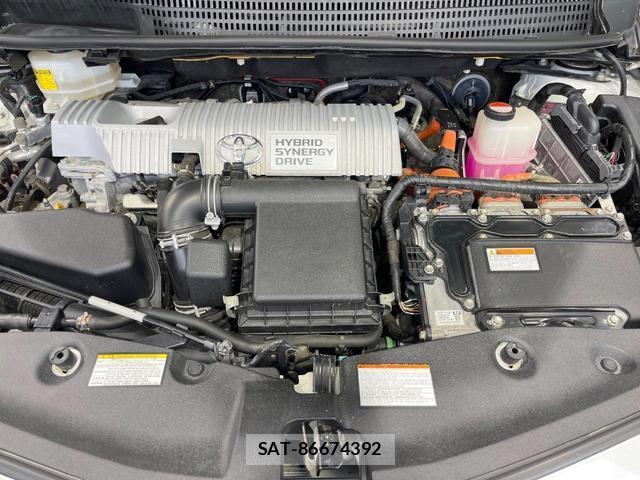 Toyota PRIUS ALPHA 2015-06 8005851-18