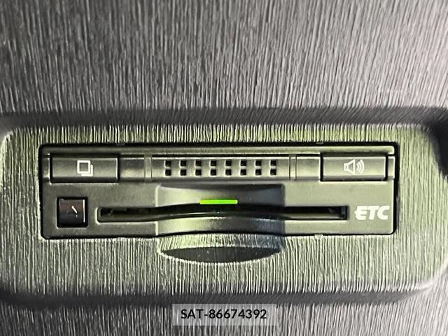 Toyota PRIUS ALPHA 2015-06 8005851-5