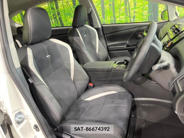 Toyota PRIUS ALPHA 2015-06 8005851-8