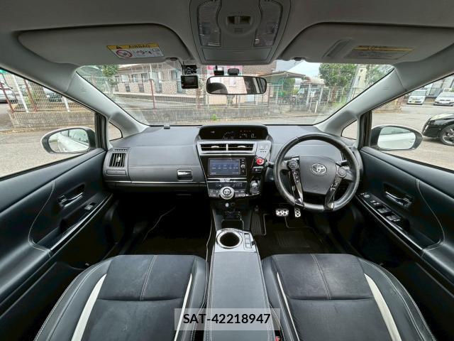 Toyota PRIUS ALPHA 2016-12 8006504-2