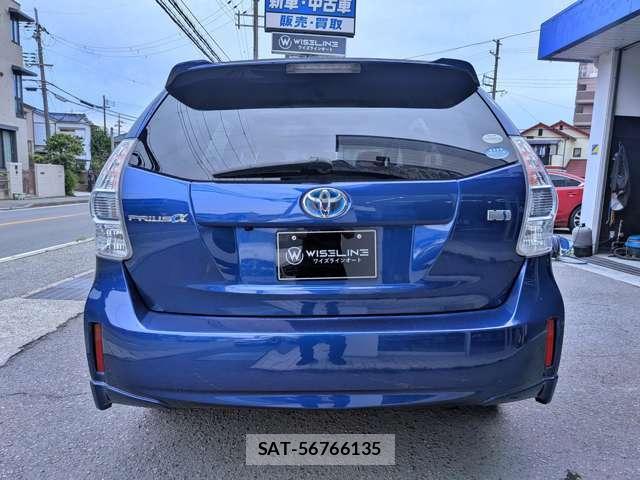 Toyota PRIUS ALPHA 2011-06 8006707-15