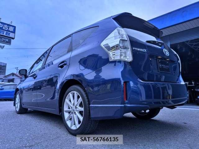 Toyota PRIUS ALPHA 2011-06 8006707-16