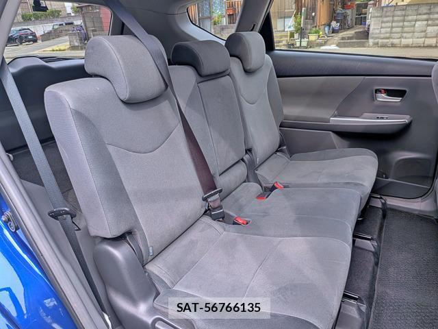 Toyota PRIUS ALPHA 2011-06 8006707-3