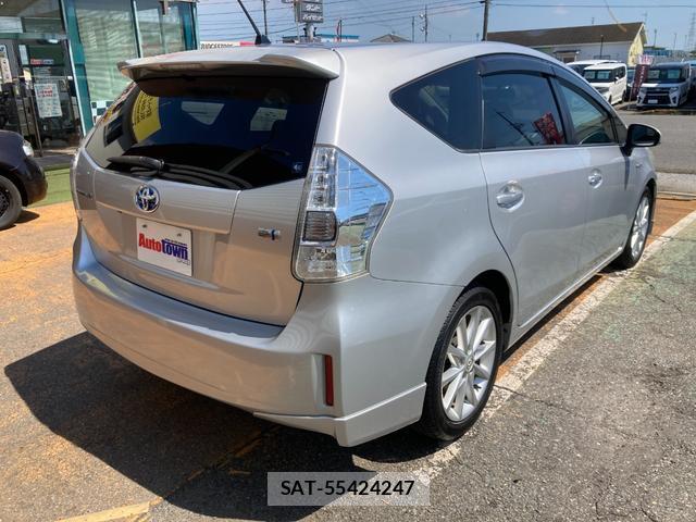 Toyota PRIUS ALPHA 2012-10 8007055-1
