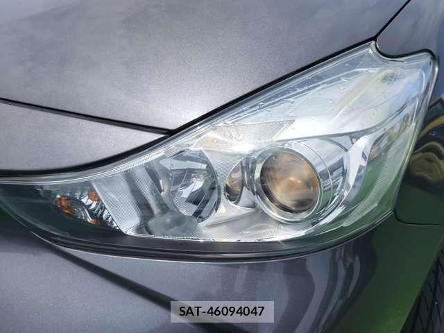 Toyota PRIUS ALPHA 2015-12 8007359-11