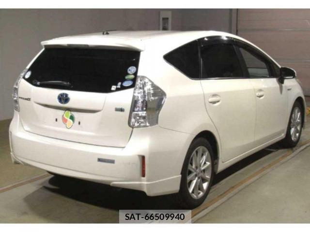 Toyota PRIUS ALPHA 2012-11 8008169-1