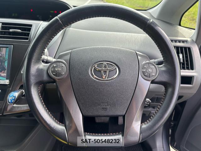 Toyota PRIUS ALPHA 2014-05 8010663-3