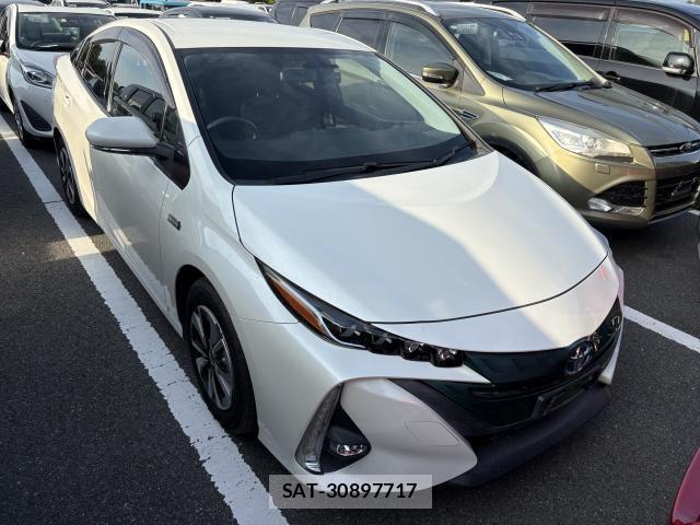 Toyota PRIUS PHV 2017-05 8003390-0