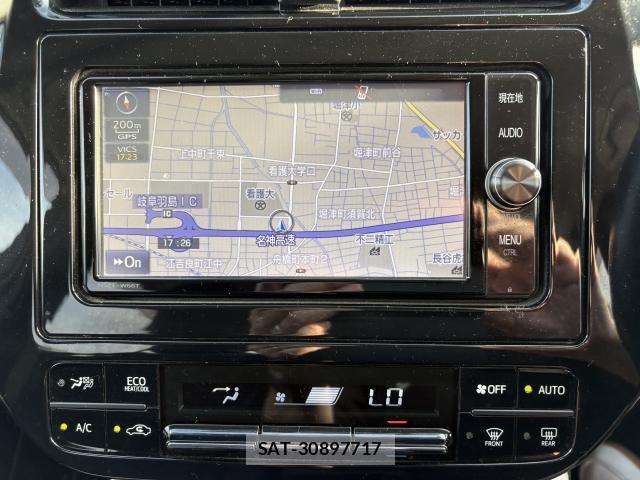 Toyota PRIUS PHV 2017-05 8003390-13