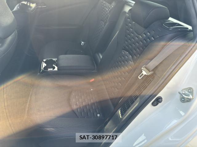 Toyota PRIUS PHV 2017-05 8003390-8