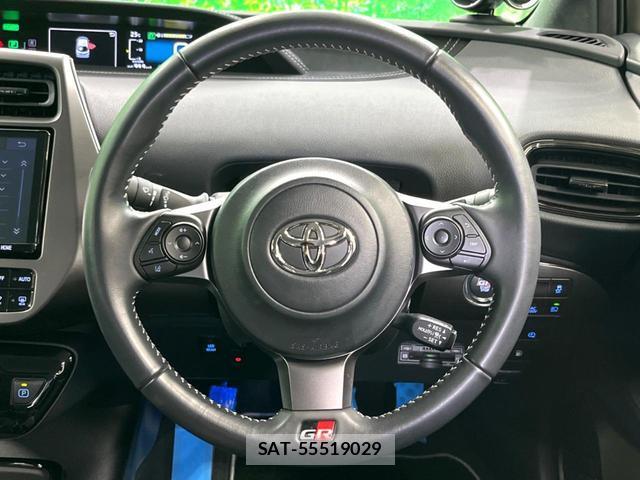 Toyota PRIUS PHV 2019-10 8004804-9