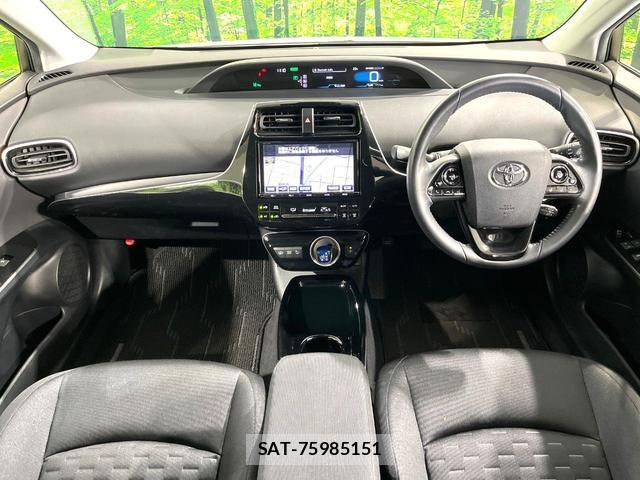 Toyota PRIUS PHV 2018-02 8008658-1