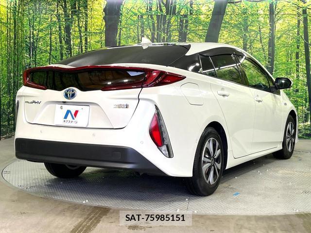 Toyota PRIUS PHV 2018-02 8008658-16