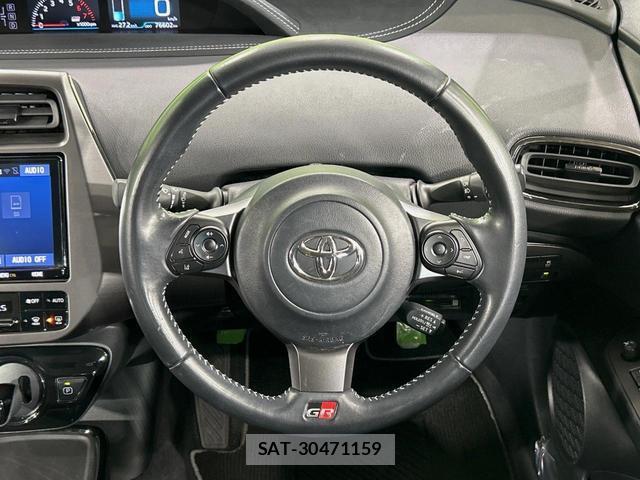 Toyota PRIUS PHV 2019-08 8011150-10