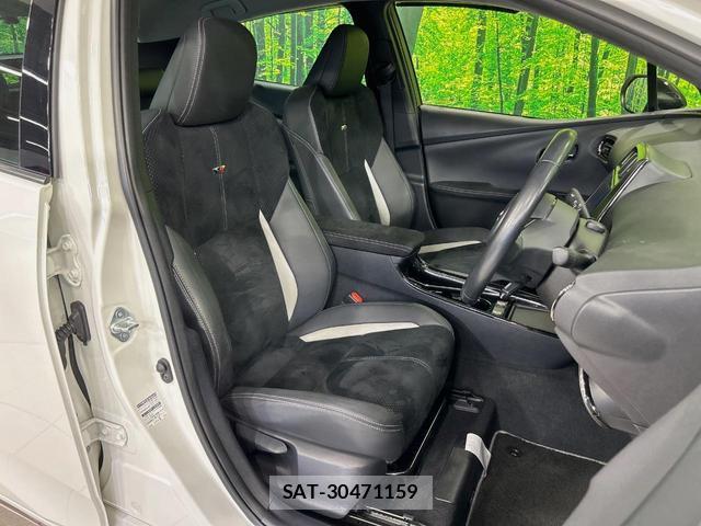 Toyota PRIUS PHV 2019-08 8011150-7
