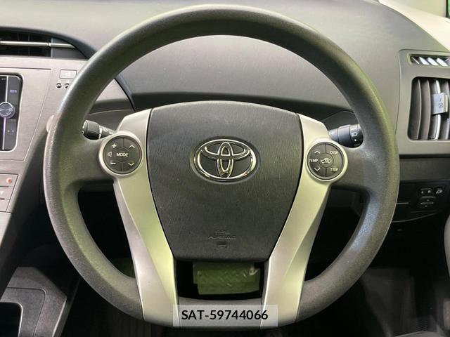 Toyota PRIUS 2015-11 8003134-10
