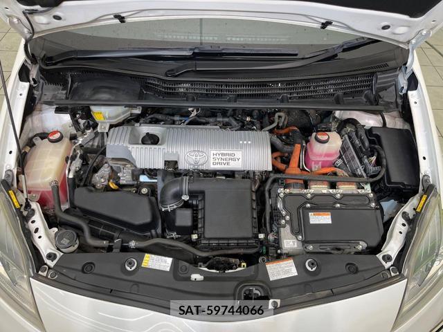 Toyota PRIUS 2015-11 8003134-17