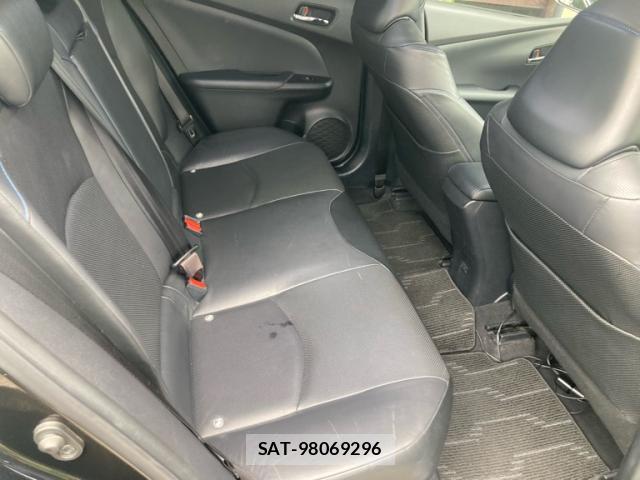 Toyota PRIUS 2016-08 8003775-11