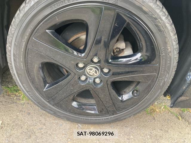 Toyota PRIUS 2016-08 8003775-12
