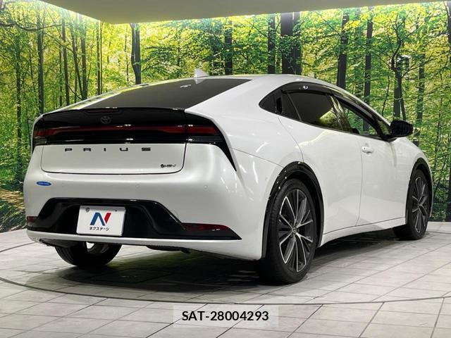 Toyota PRIUS 2023-01 7913351-16