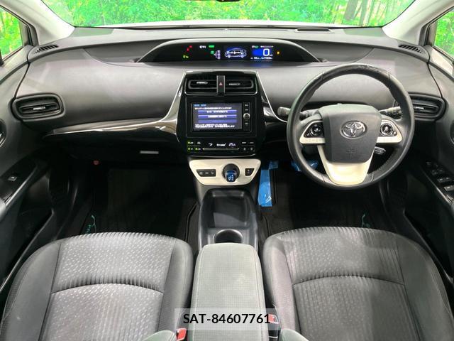 Toyota PRIUS 2016-11 8004805-1
