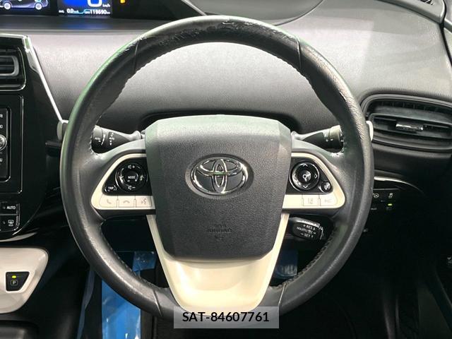 Toyota PRIUS 2016-11 8004805-10